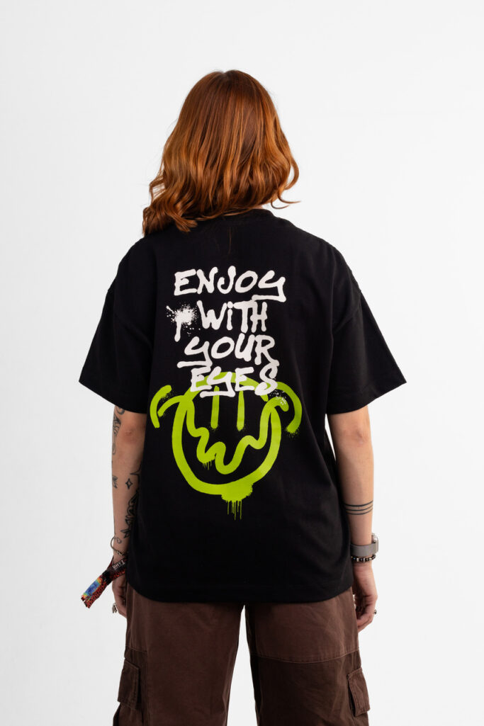 T-shirt Enjoy New Over Black