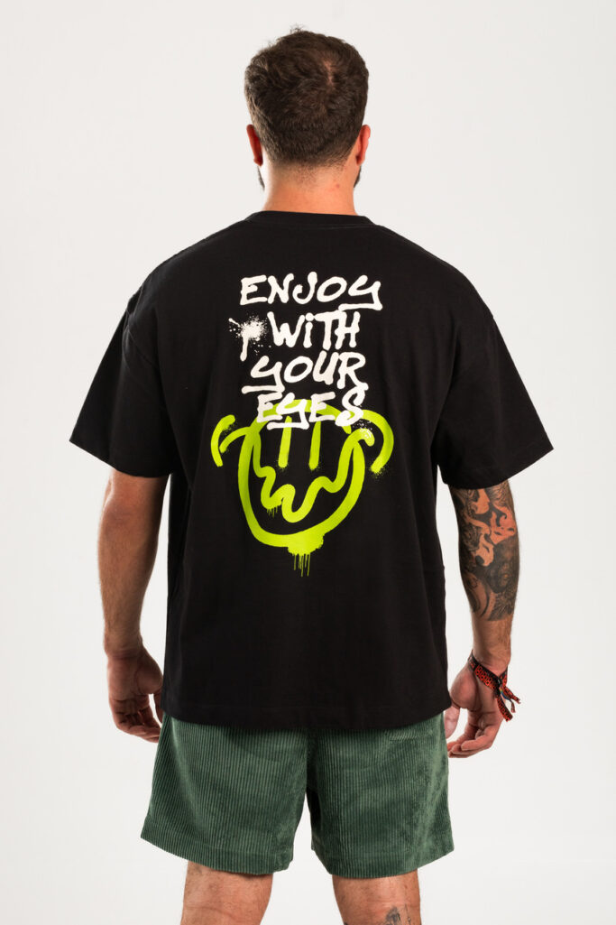 T-shirt Enjoy New Over Black