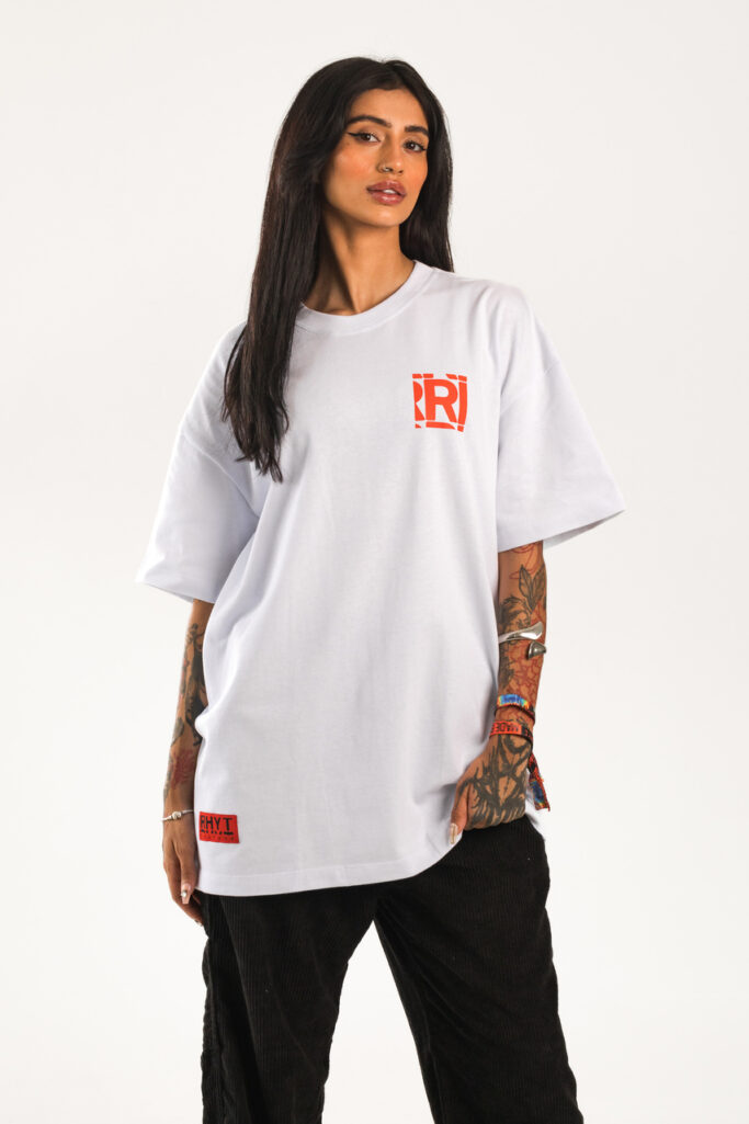 T-SHIRT ECHOES OVERSIZED WHITE